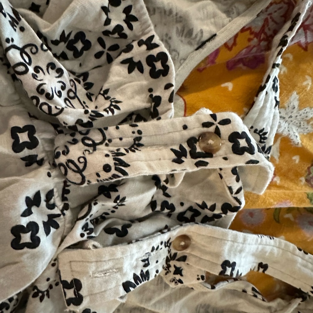 Patterned Black and White Jumpsuit - Picture 8 of 9